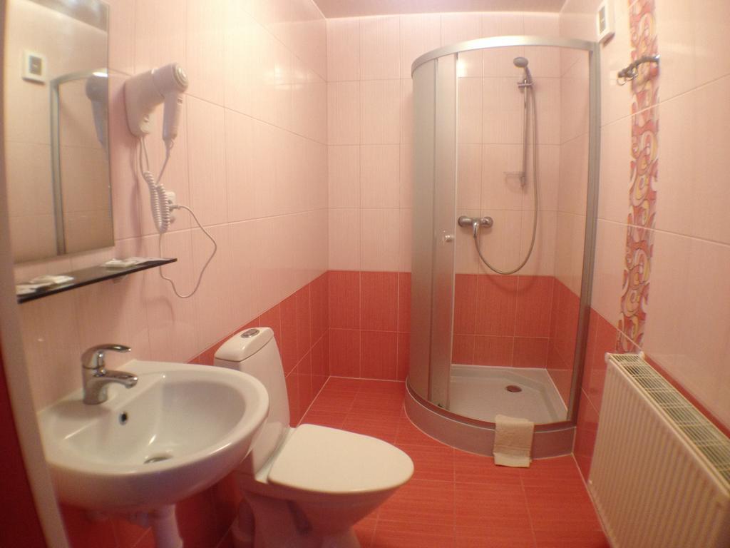 Motelis Bu-Bu Pļaviņas Exterior foto